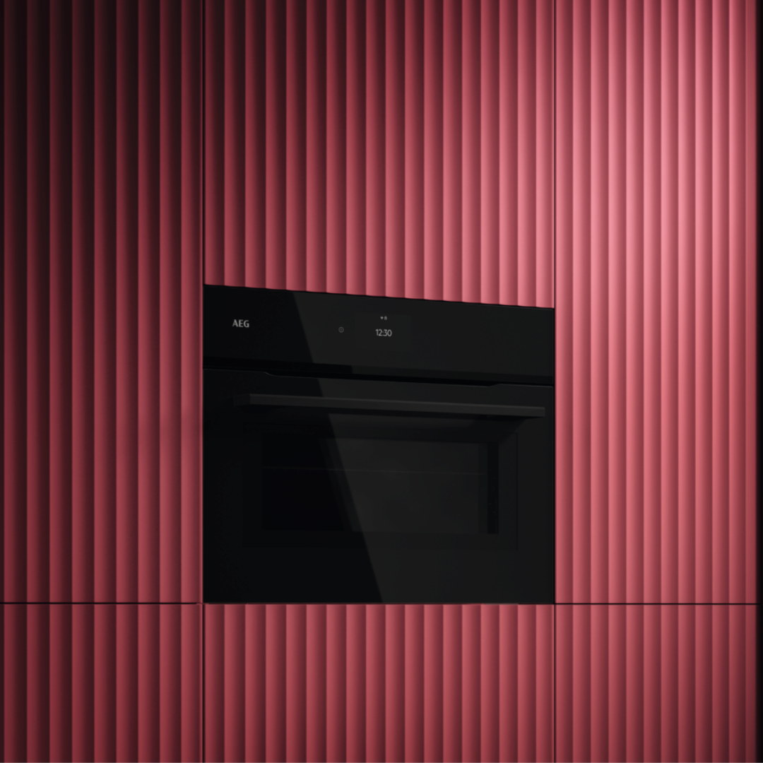AEG 8000 Series Black MealAssist Combination Microwave and Built-in Oven NKK8N721B