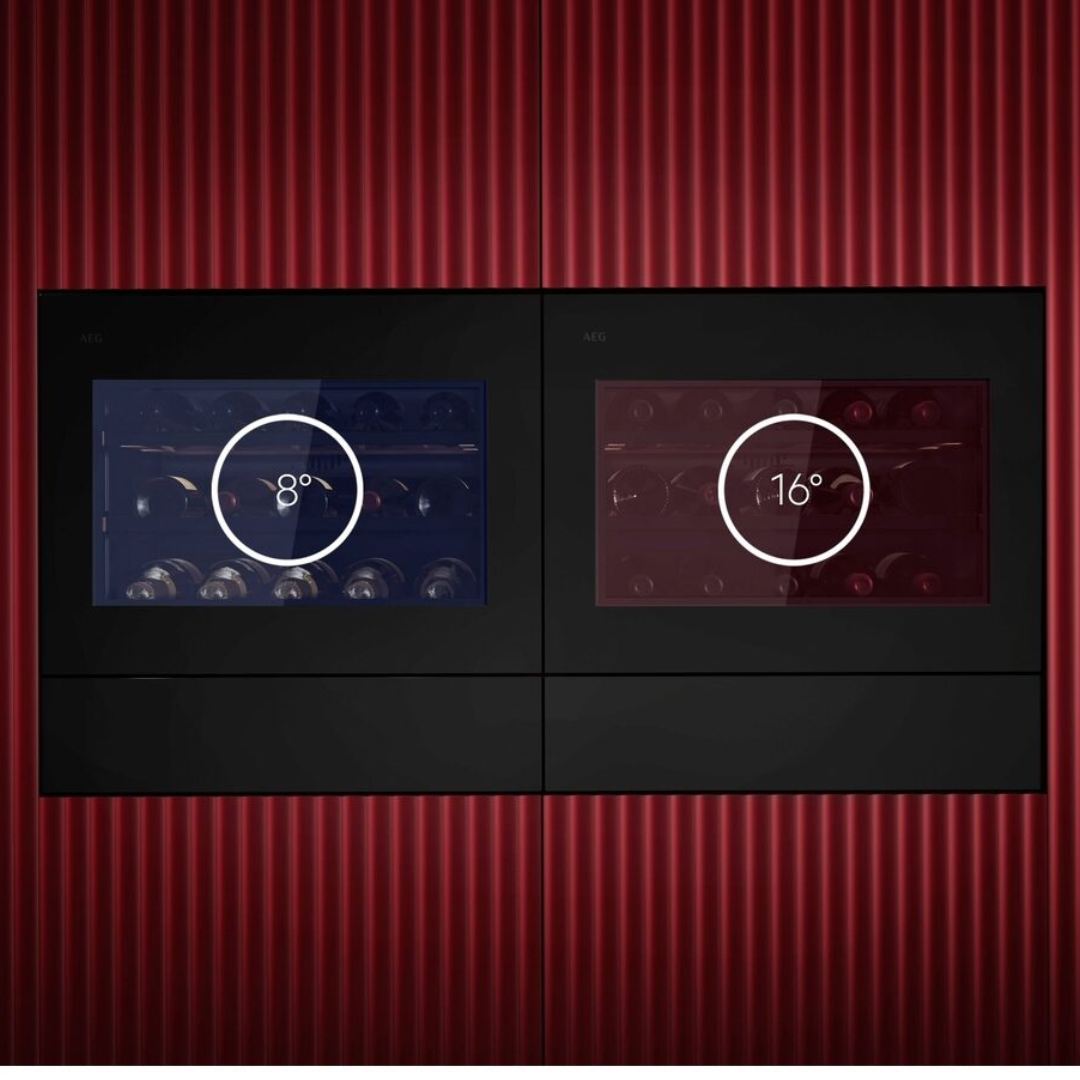 AEG 9000 Series Matt Black Integrated Wine Cooler NKW8P21KAT