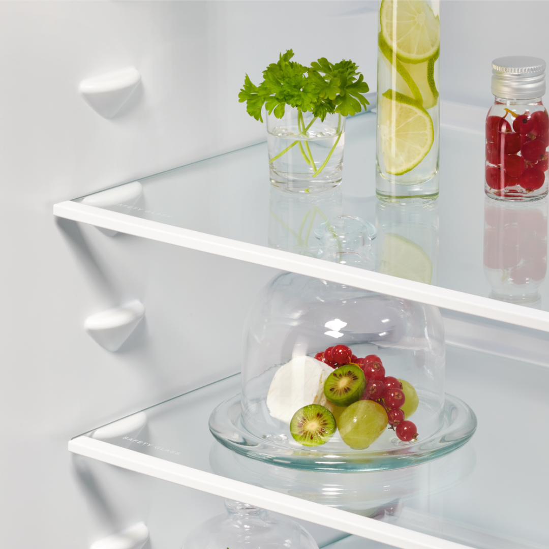 AEG 6000 Series TwinTech® Integrated Frost Free Fridge Freezer 70/30 OSC6N181ES